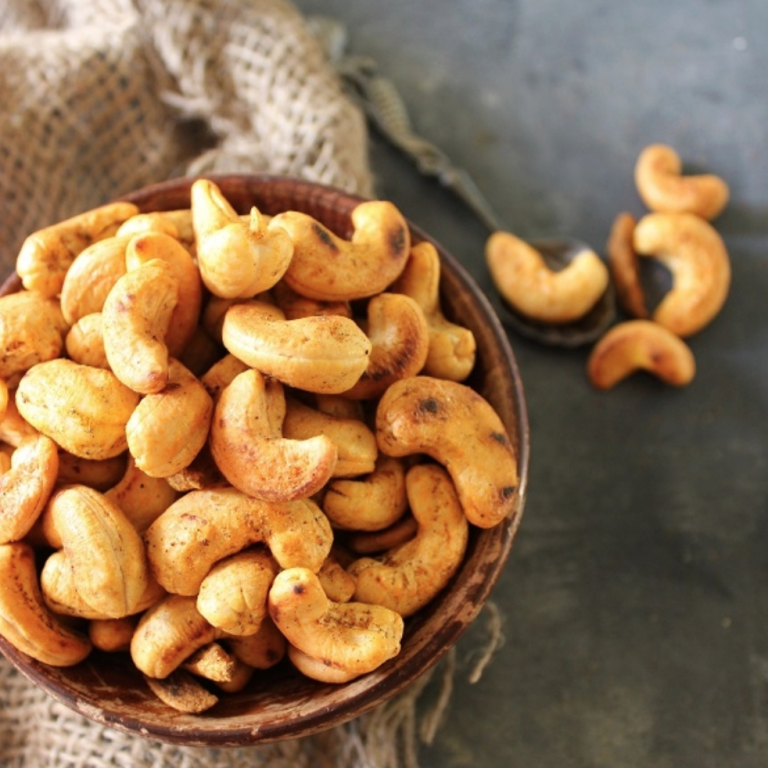 thai chicken and cashew nuts